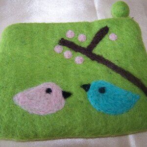 Fairly-Traded Felt birds Coin Purse wallet - green by bnb crafts